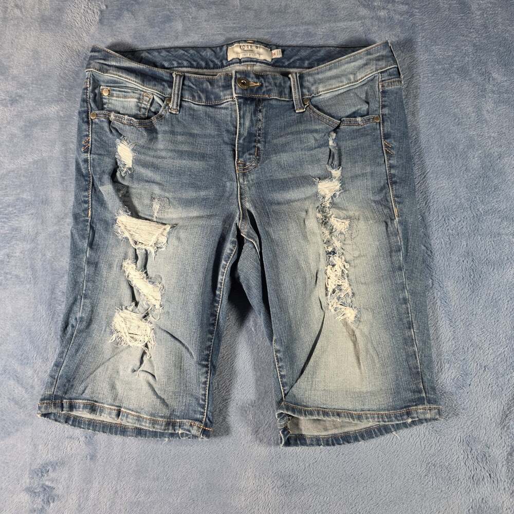 Torrid Women’s Size 14 Distressed Denim Bermuda Shorts Medium Wash Ripped